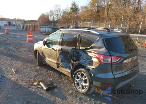 2014 Ford Escape Titanium z USA, uszkodzony, nr VIN 1FMCU0JX8EUA44627